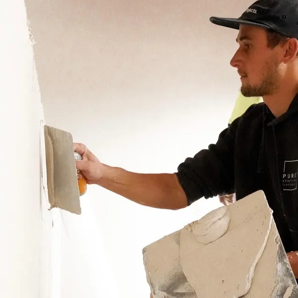 Pure Venetian Plastering;